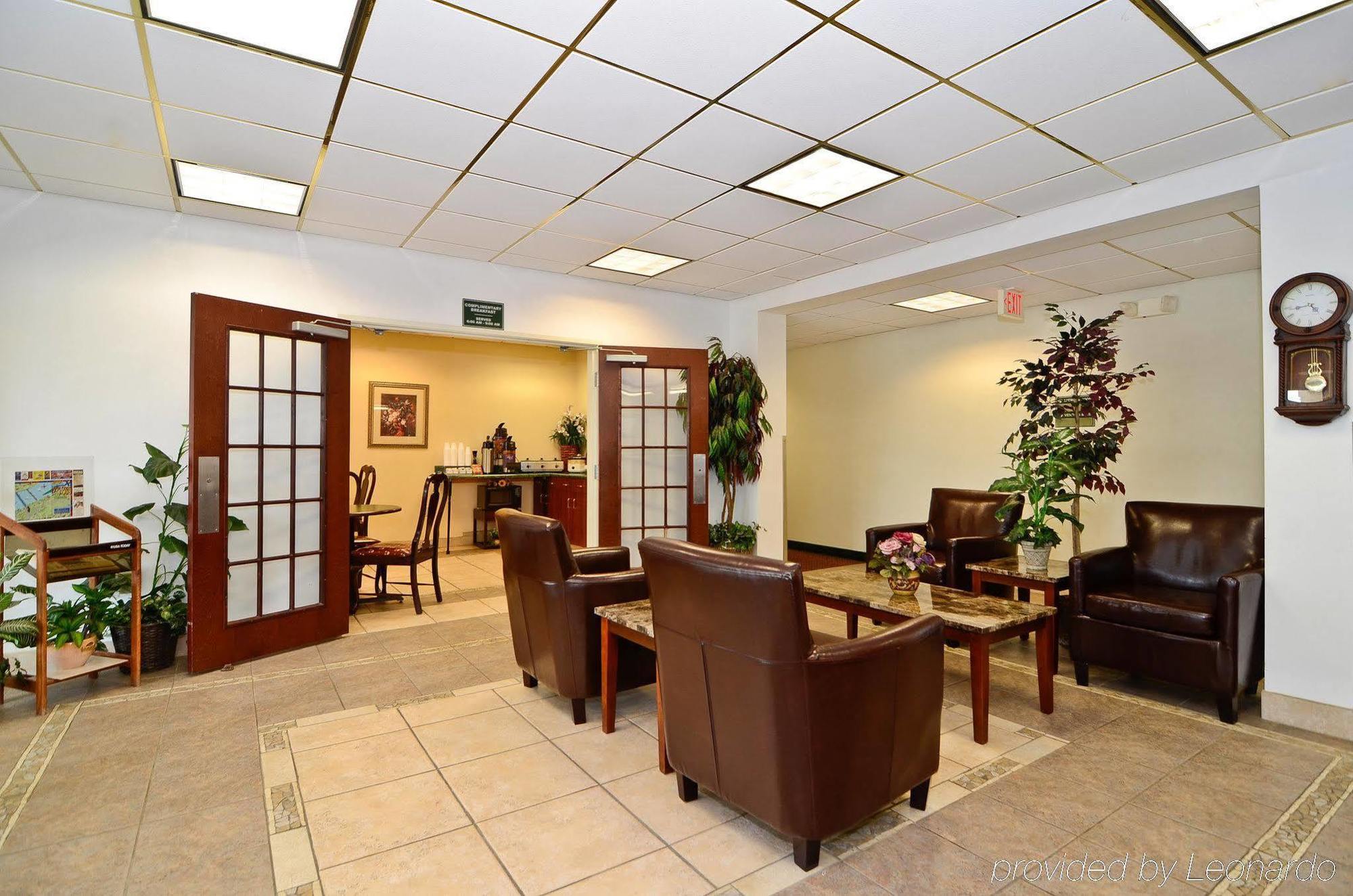 Americas Best Value Inn Louisville Exterior foto